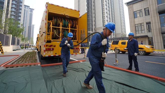 克莱谈伊森赛前喊话：太逊了 他又不上场打球